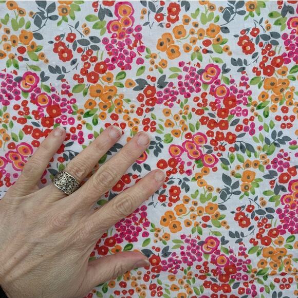 2 1/3 Yards Mod Colorful Summer Blossoms FLOCKED Cotton FLORAL FABRIC by JOANNS - Picture 3 of 6